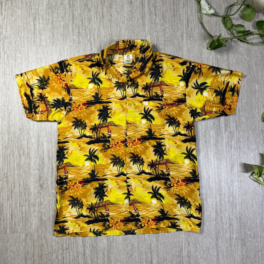 Rima BeachWorld Hawaiian Shirt Men’s Medium Sunset Palm Tree Surfer Print Yellow